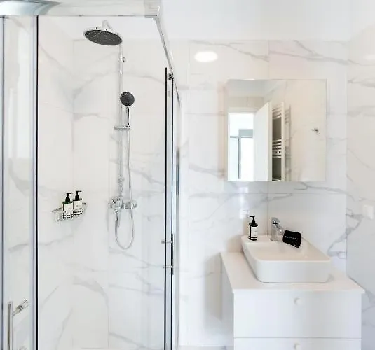 Urban Nest Apartment